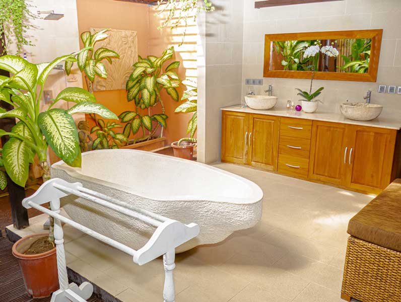 sanur-beachside-villa-for-sale-bathroom