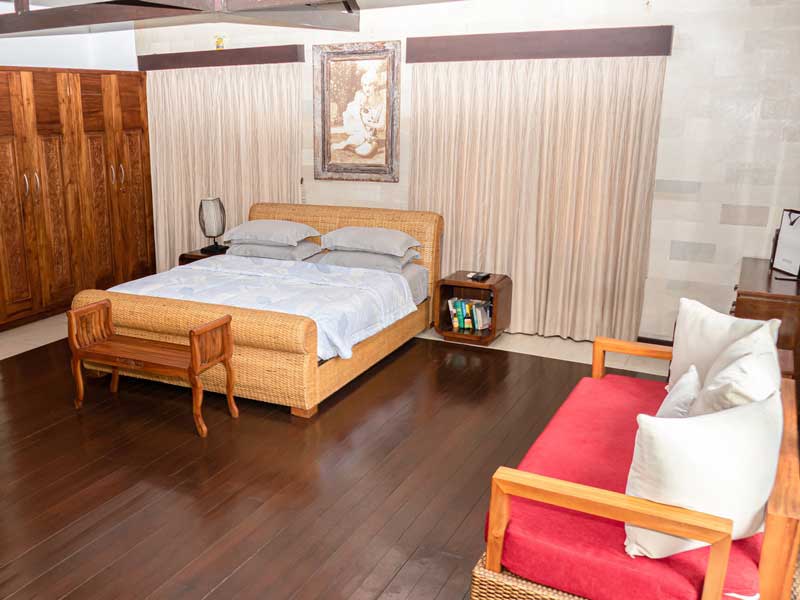 sanur-beachside-villa-for-sale-bedroom