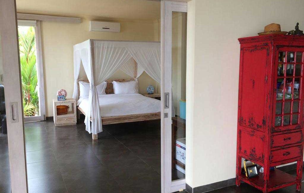 sea-views-villa-in-lovina-bali-for-sale-bedroom